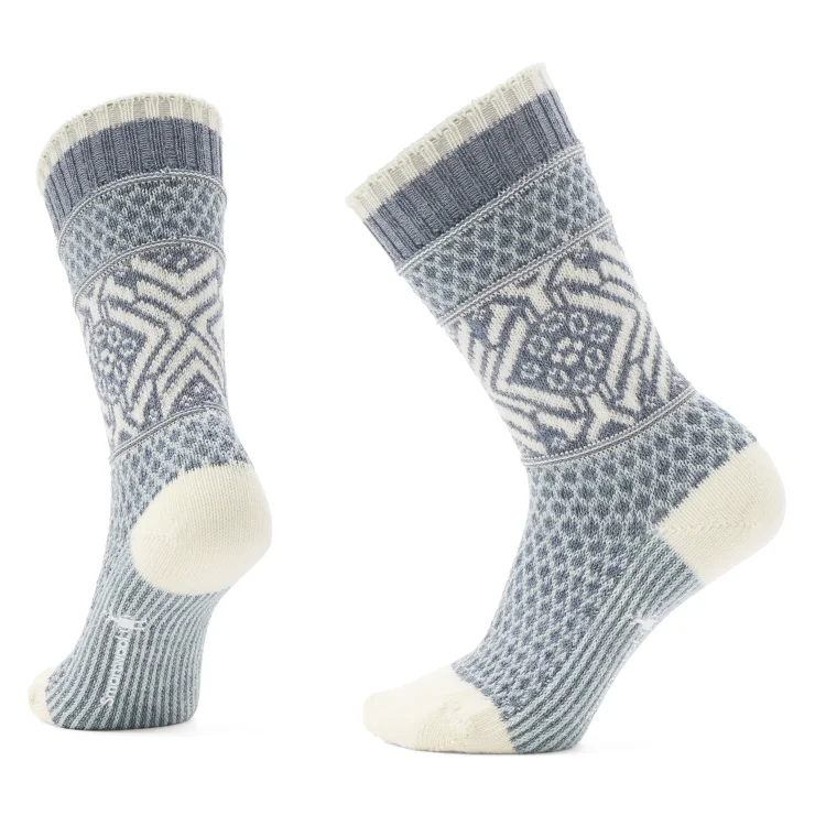 Hiking socks for cruelty-free options-Everyday Popcorn Snowflake Pattern Crew Sock - Frosty Green