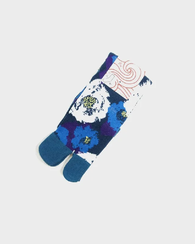 Hiking socks for community hikes-Wa Modern, Tabi Socks, Crew, Abstract Tsubaki, Navy and Teal - (S/M)