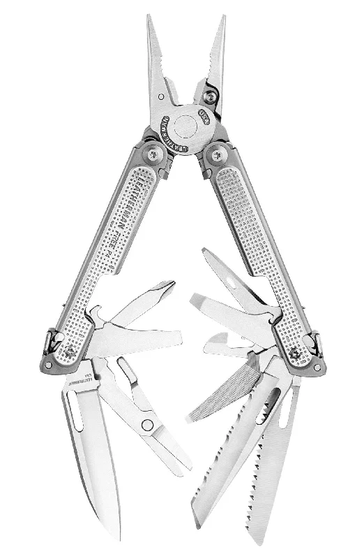 Leatherman Free P4 Multi Tool With Nylon Sheath